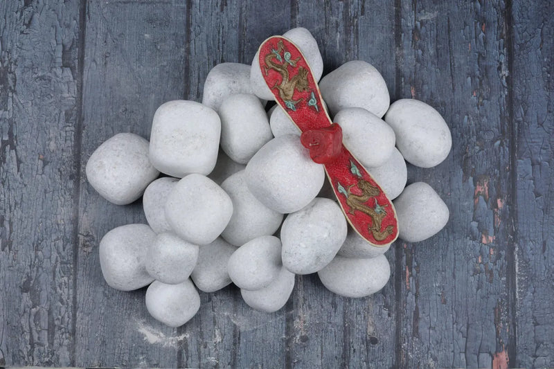 Crystal White Pebbles